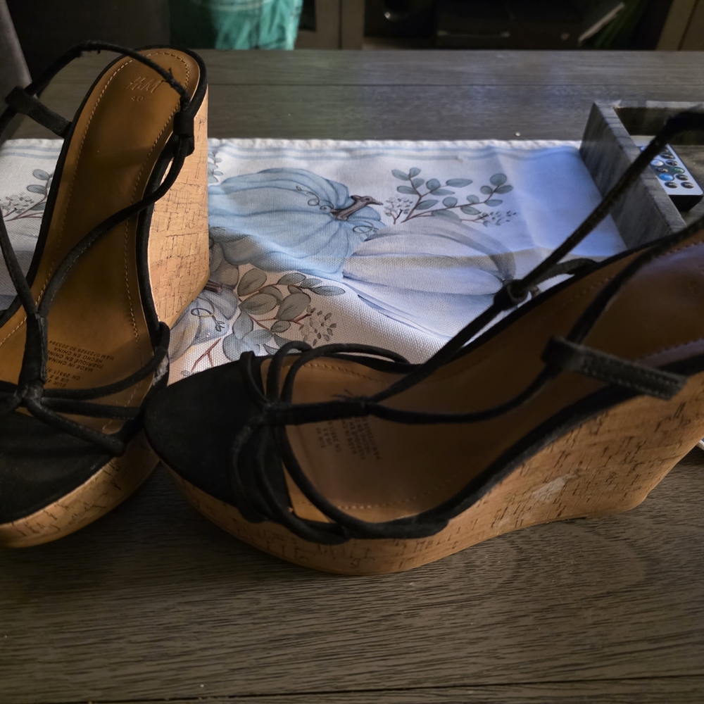 H&M Black and Tan Wedge Sandals